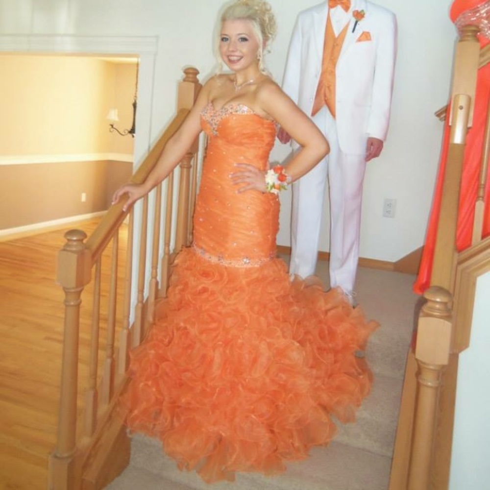 Selling my orange chiffon prom dress