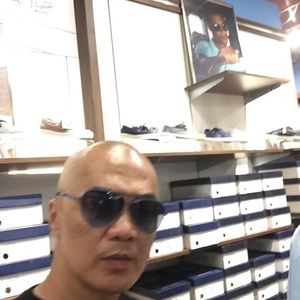 Meet your Posher, Eric