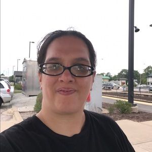 Meet your Posher, Salina