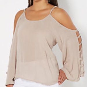 3X cold shoulder top