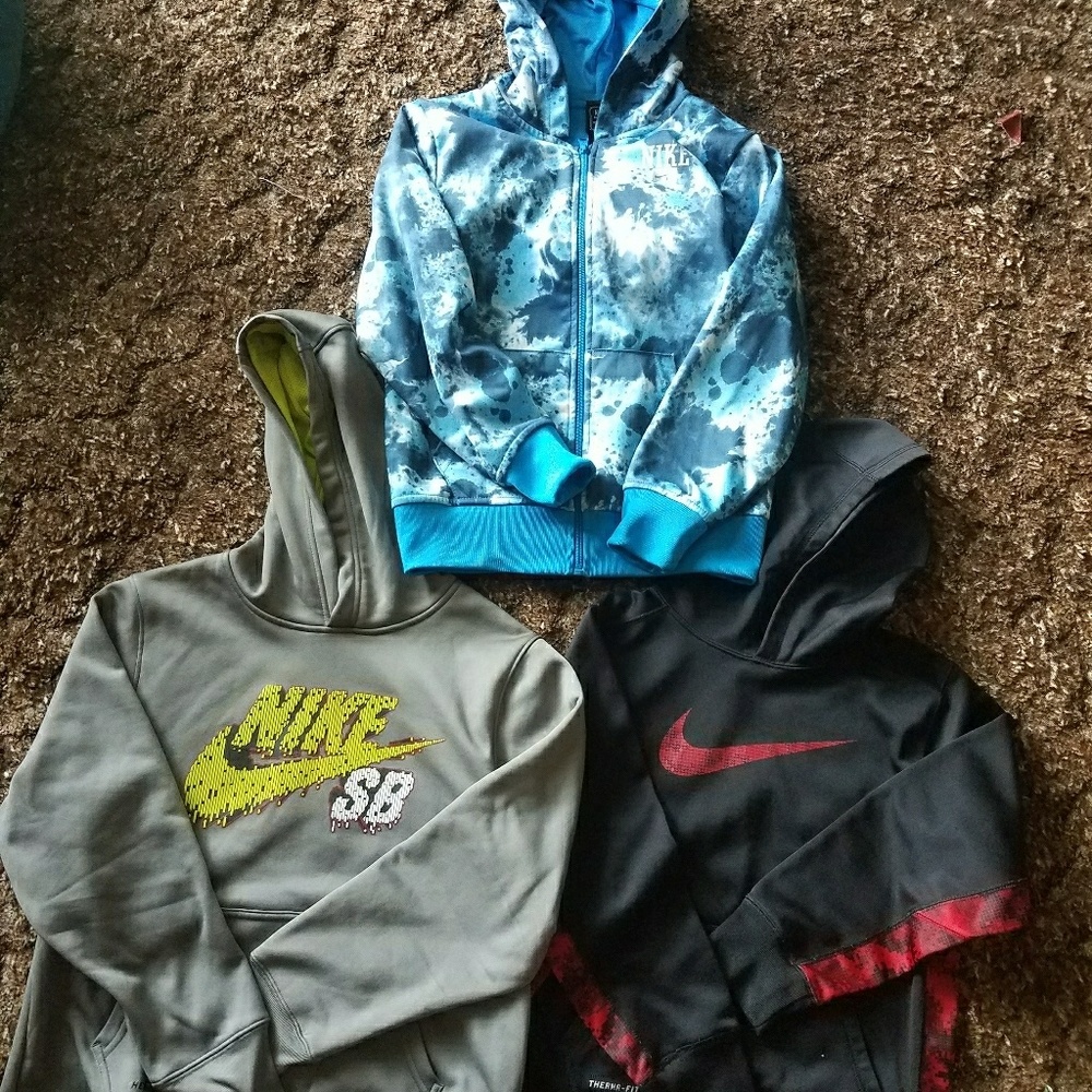 3 Nike Hooded Sweatshirts