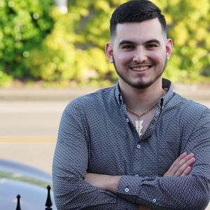 Meet your Posher, Alex