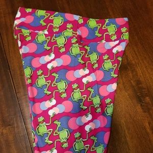 NWOT Lularoe OS leggings Kermit the Frog