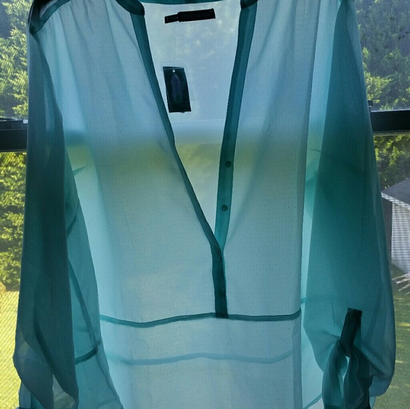 Shirts - Picture 3 of 4