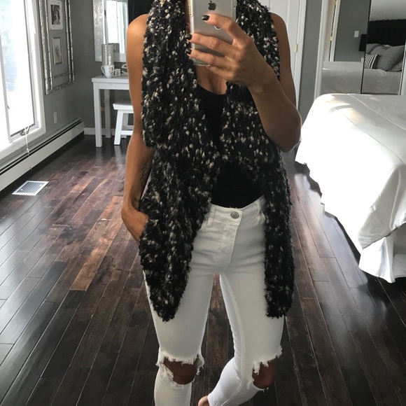 Kensie Jackets & Blazers - Super Soft Kensie Vest Size Small black/nude