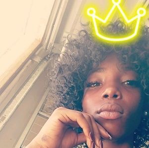 Meet your Posher, Shawna