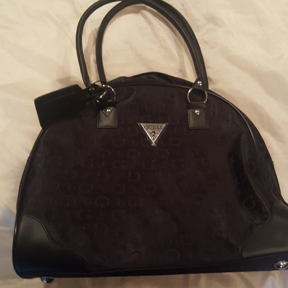 GUESS large shoulder tote bag. New never used
