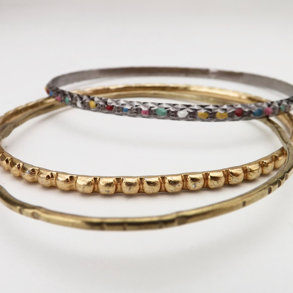 vintage lot 3 petite bangle bracelets stackable 8" - Picture 2 of 6