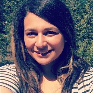 Meet your Posher, Elizabeth