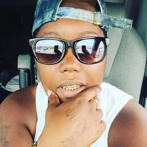 Meet your Posher, Arielle