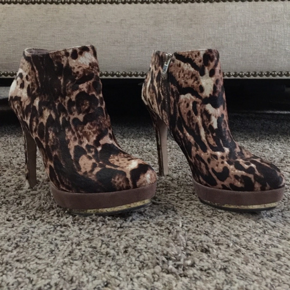 Vince Camuto Booties