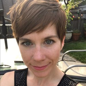 Meet your Posher, Madybeth