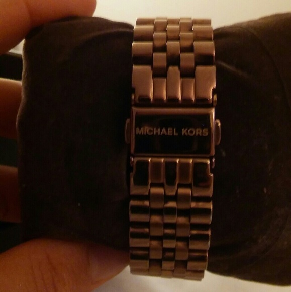 Rose gold Michael kors watch - Picture 4 of 4