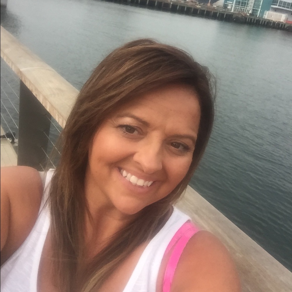 Meet your Posher, Cecelia