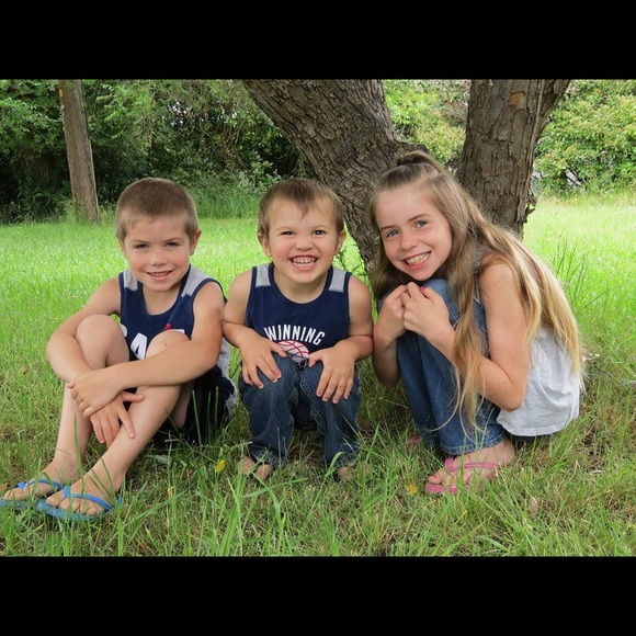 Meet your Posher, Kristina! - Picture 3 of 4