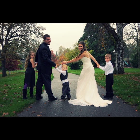 Meet your Posher, Kristina! - Picture 4 of 4