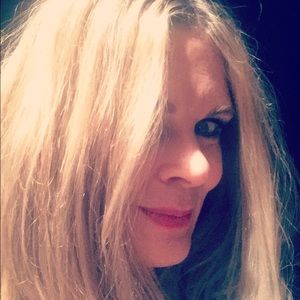 Meet your Posher, Suzanne