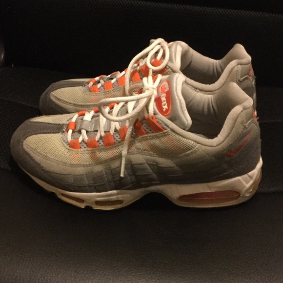 Air Max 95 Grey and Orange Size 7.5 Men's - Picture 2 of 4