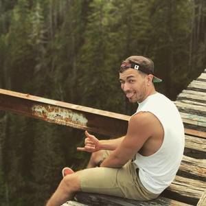 Meet your Posher, Blake