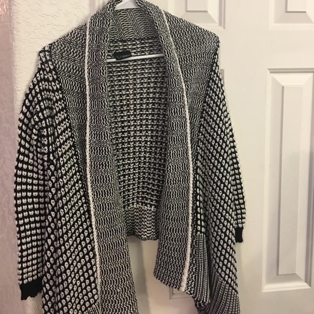 4/$50 Daytrip wrap cardigan Asymmetrical