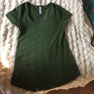 LuLaRoe classic tee