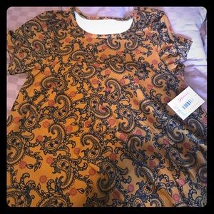 LuLaRoe Carly. M. New with tags.