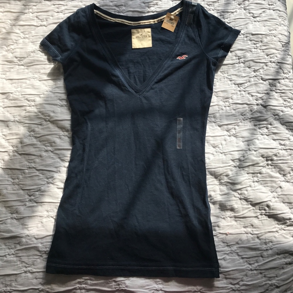 Hollister V-Neck Tee