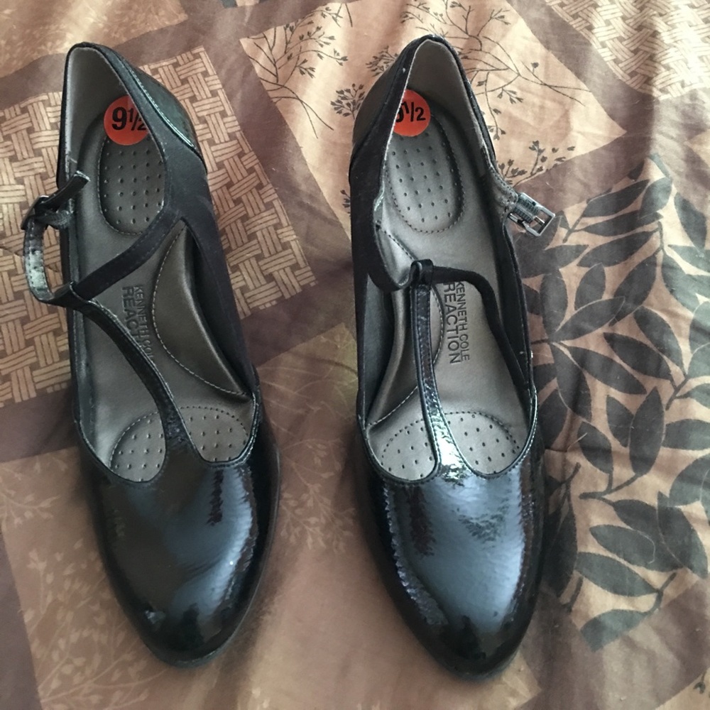 Black T strap heels