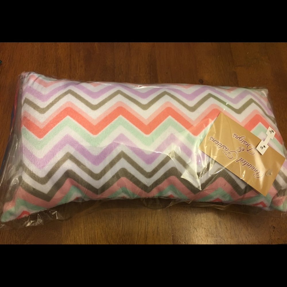 Comfy baby crib pillow