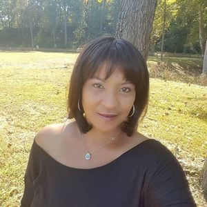 Meet your Posher, Nidia