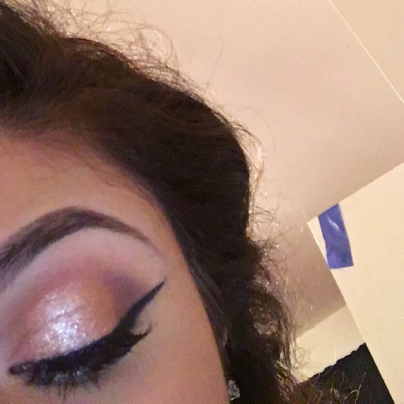 Meet your Posher, Bri - Picture 2 of 2