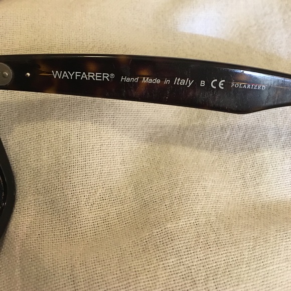 ๐ SALE ๐ Ray Ban Wayfarer Polarized in tortoise - Picture 3 of 5