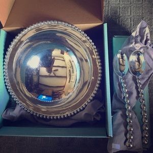 Mariposa small pearl salad bowl and serving tongs