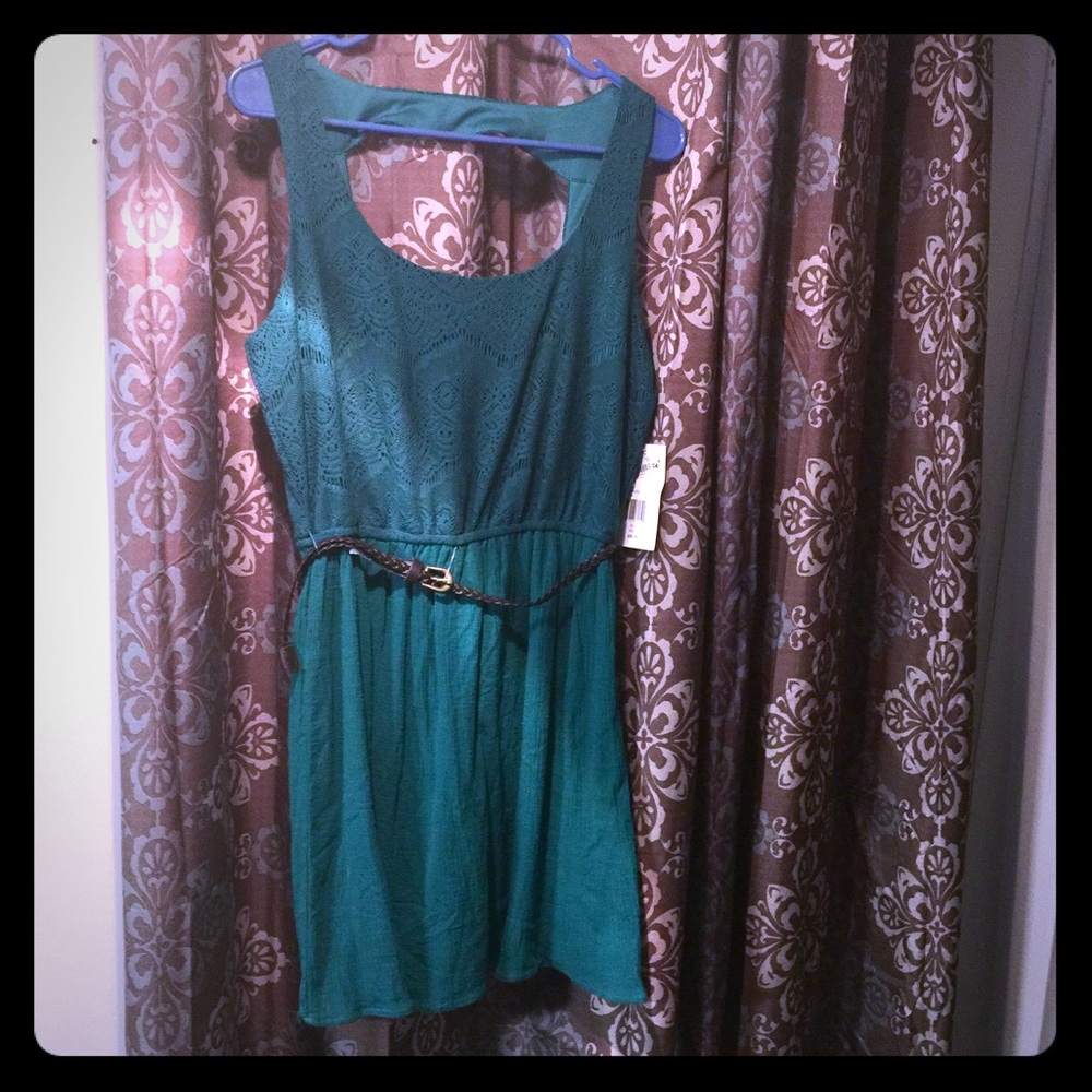 NWT Trixxi Teal dress