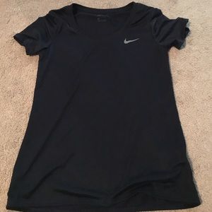 Nike navy blue t shirt NWOT