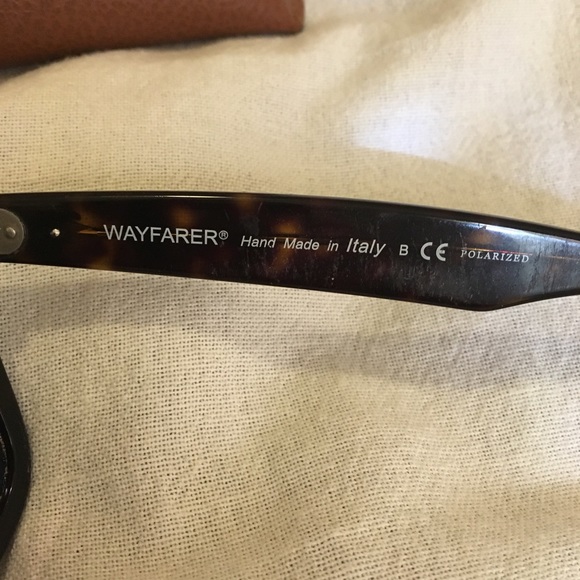 Ray-Ban Wayfarer Polarized with case main image 5