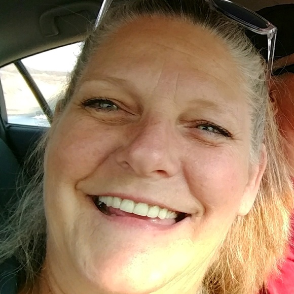 Meet your Posher, Joann - Picture 1 of 1