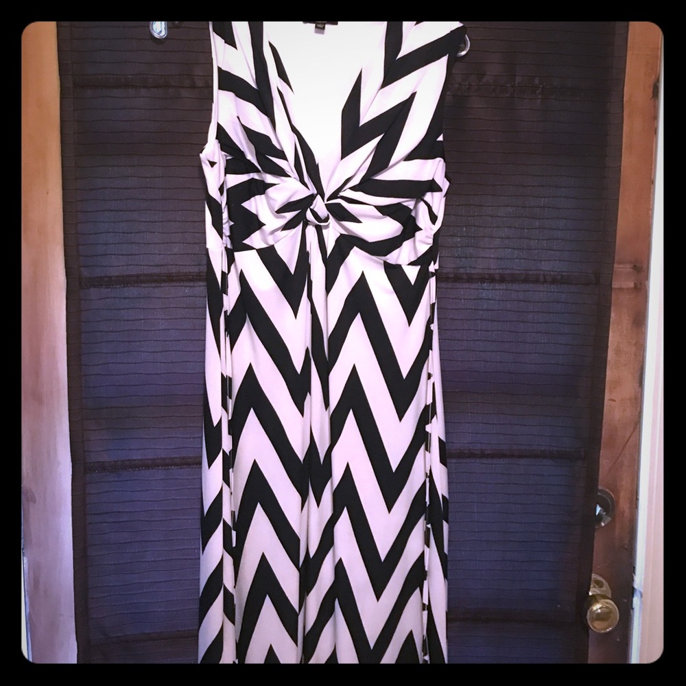 Chevron print long maxi dress