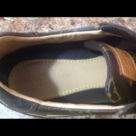 Luis Vuitton. - Picture 8 of 8