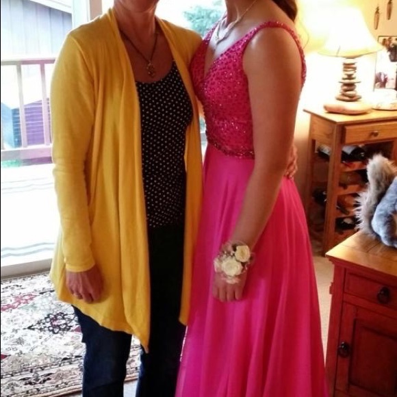 Sherri Hill Bright Pink Size 4 Prom Dress - Picture 6 of 7