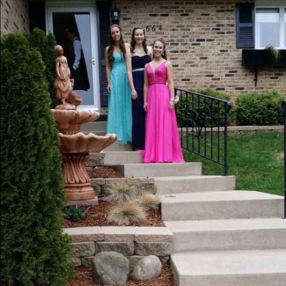 Sherri Hill Bright Pink Size 4 Prom Dress - Picture 2 of 7