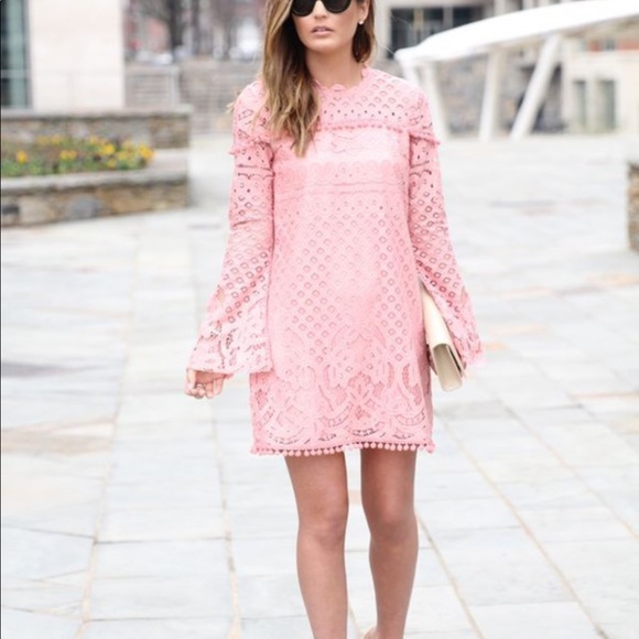 Tularosa Dresses & Skirts - Tularosa Pink Lace Mini Dress