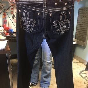 Beautiful pair of Miss Me Jeans worn once!