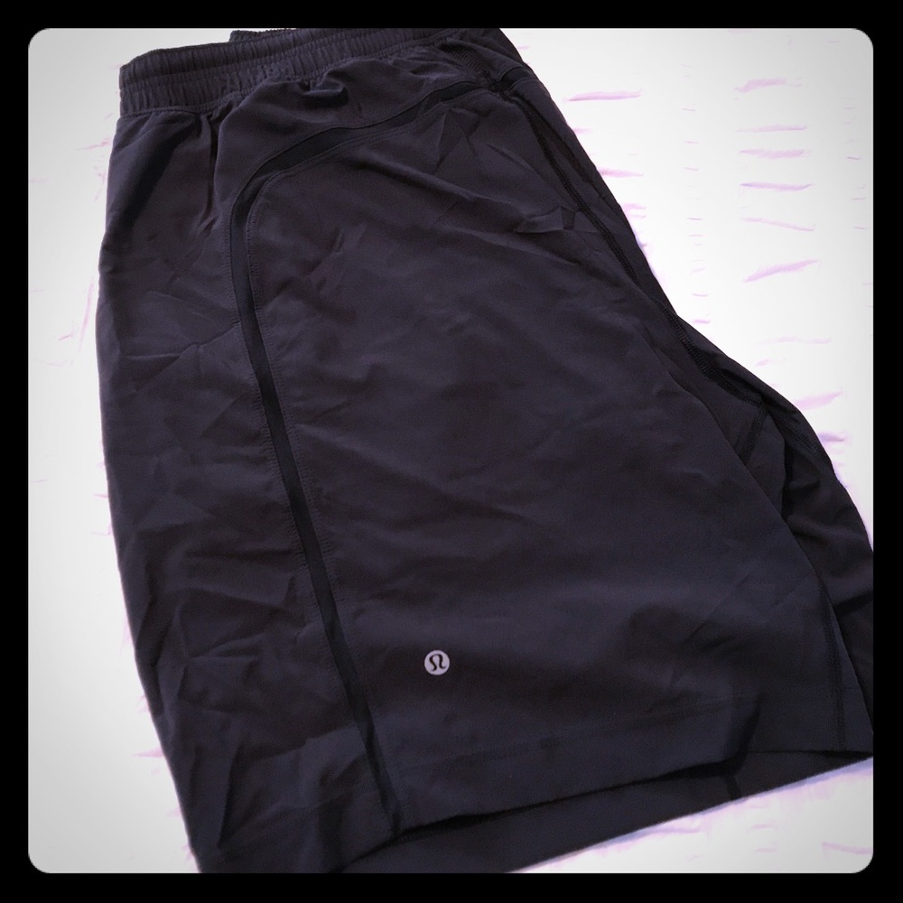 Men's lululemon running short size xxl