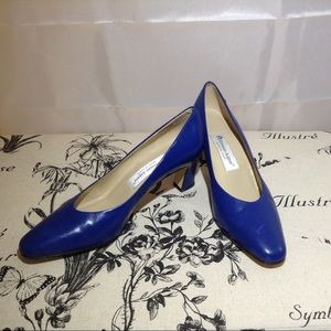 NWOT heels. 9 1/2 M cornflower blue