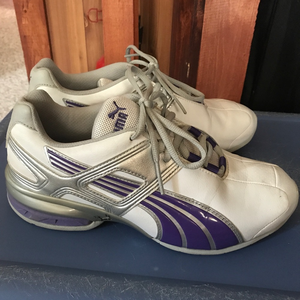 Puma tennis shoes