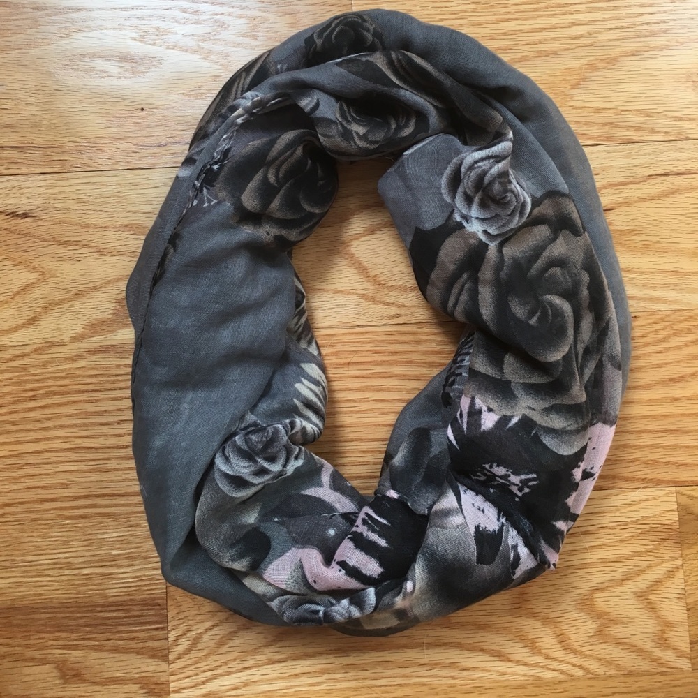 infinity scarf