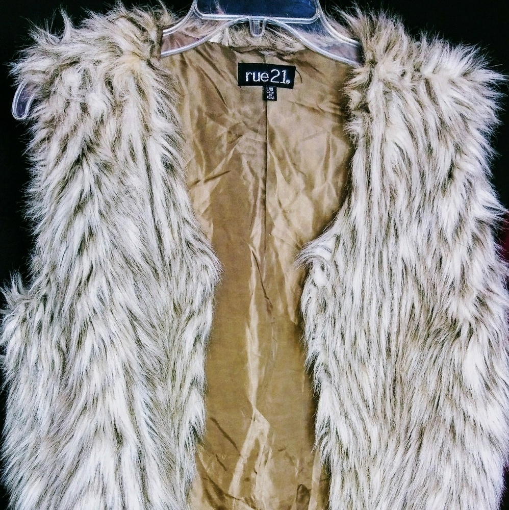 Faux fur brown and white vest