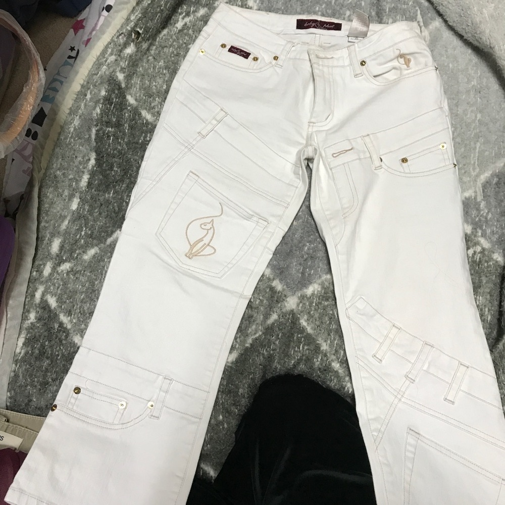 White denim jeans