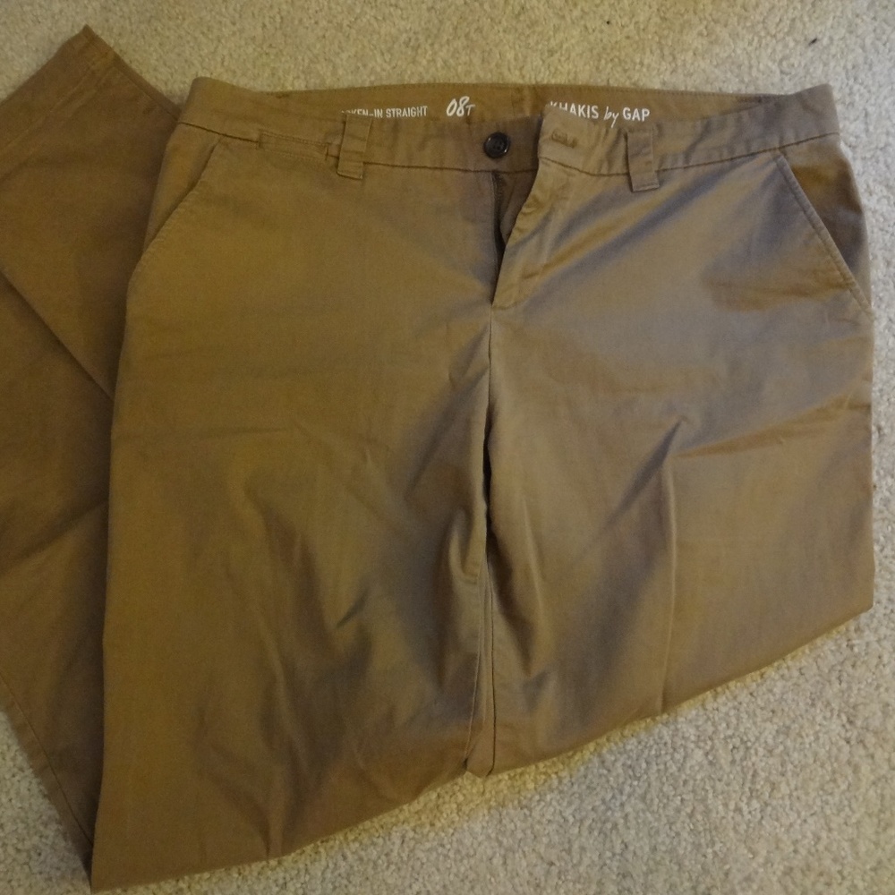 GAP sz 8 Tall Broken-in-Straight Khakis